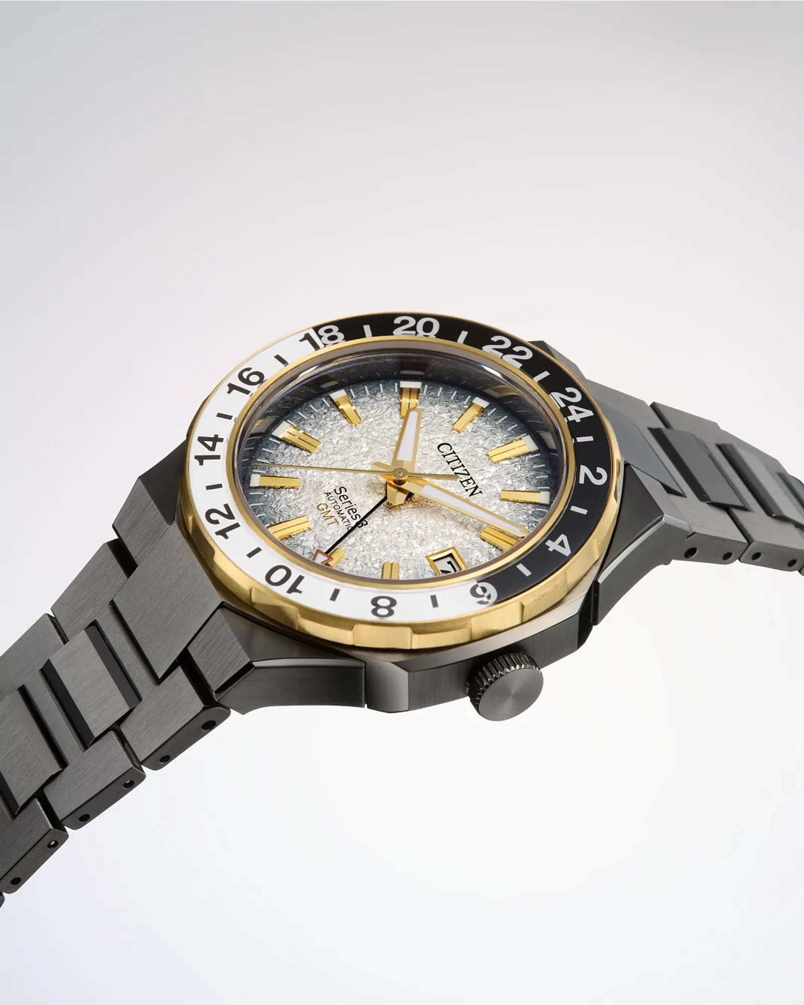 Citizen Series 8 880 GMT "Winter" Limited Edition | Mecánico 41mm